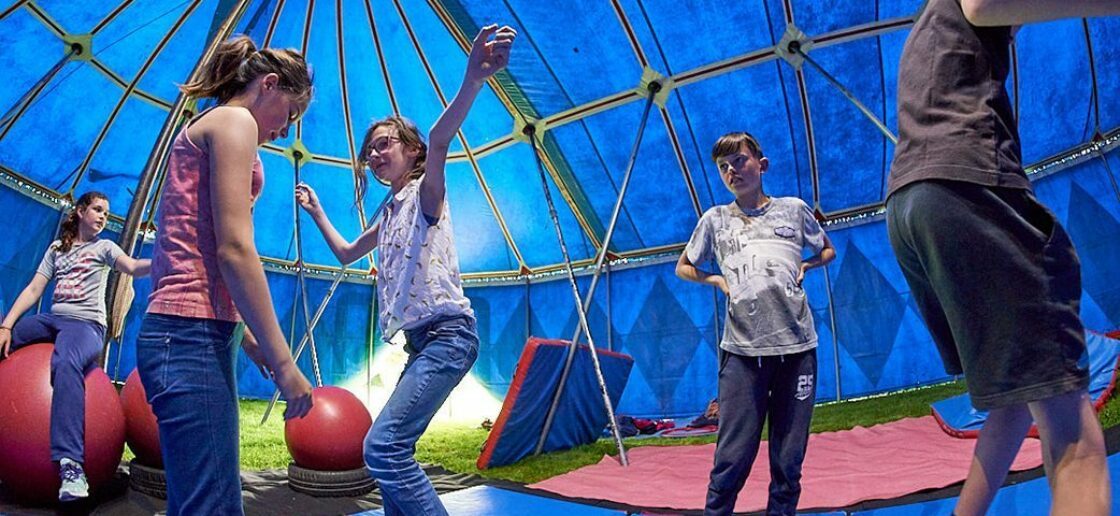 Une semaine pour préparer son numéro, tel est le challenge de Bing Bang Circus
