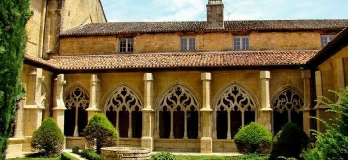 Pour décompresser en famille, rien de tel que de dormir dans une abbaye
