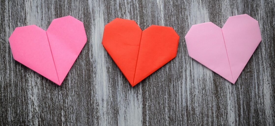 Voici une super idée pour avoir un marque-page plein d’amour !
