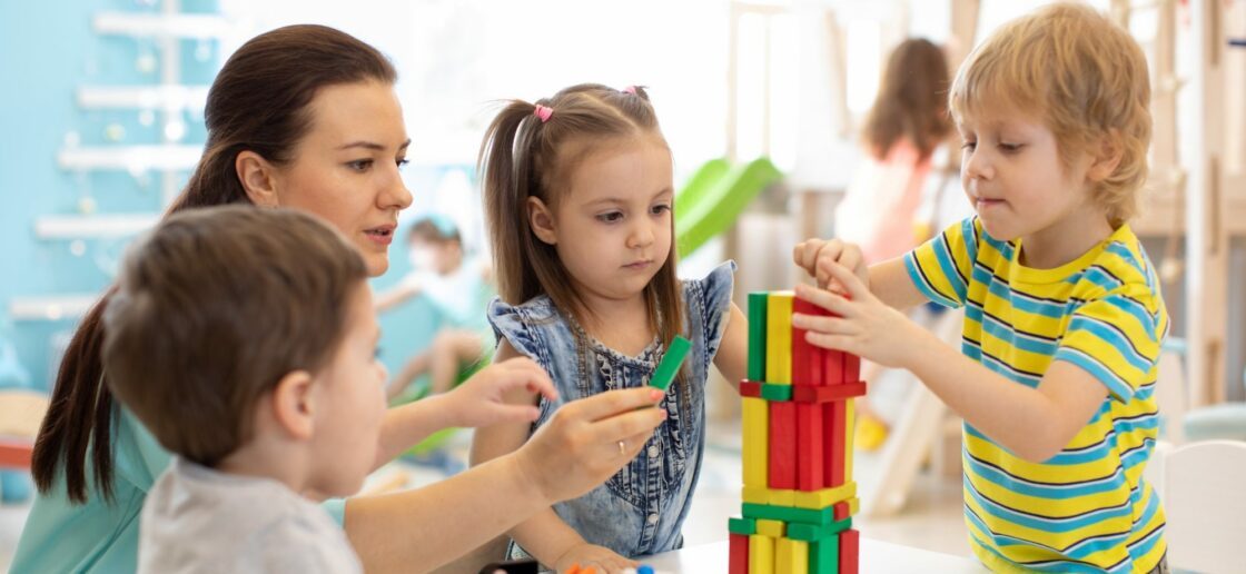 Construisez en famille la plus haute tour
