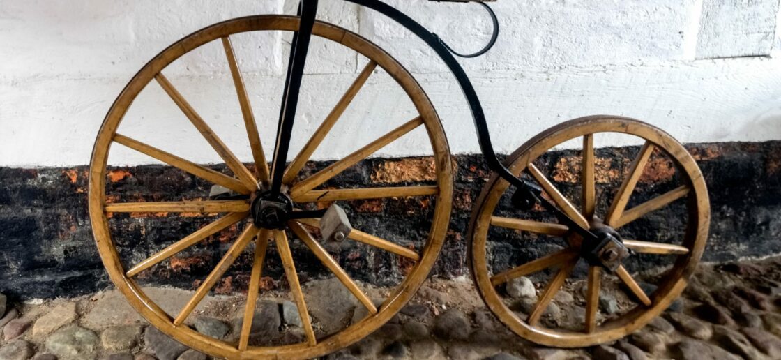 Le premier grand bi était essentiellement en bois
