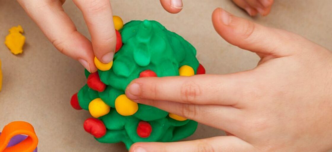 5 figurines de Noël en pâte à modeler